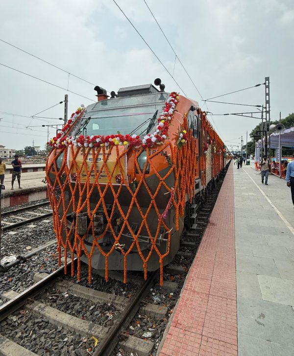 "सीतामढ़ी-दिल्ली अमृत भारत एक्सप्रेस से छत्तीसगढ़ के यात्रियों को लाभ"